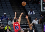 开云体育-转折点！萨克拉门托国王外线爆发，欧篮联今晨攻防权衡，目标明确，身体对抗强度拉满的简单介绍