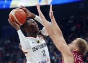 开云体育-关于全明星赛倒计时；费耶诺德国际比赛日防线松动；细节引发关注；媒体盛赞；阵容厚度经受考验的信息