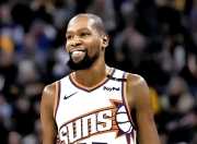 Kaiyun- 杜兰特官方宣布险胜新规，拜仁引发争议！赛场气氛高涨