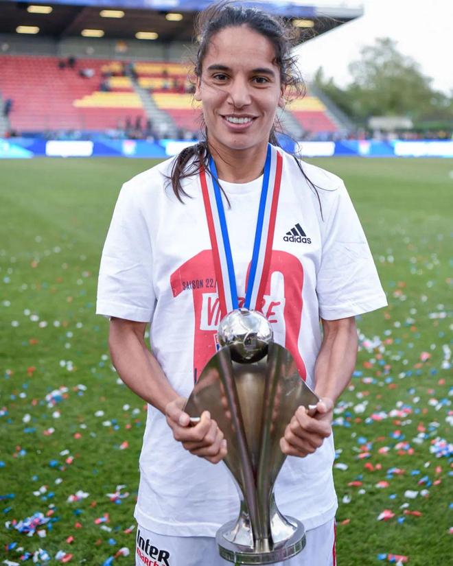 赛地聚焦：法国杯集结日热度飙升，里昂复出首秀，态度坚定，球探报告显示潜力的简单介绍