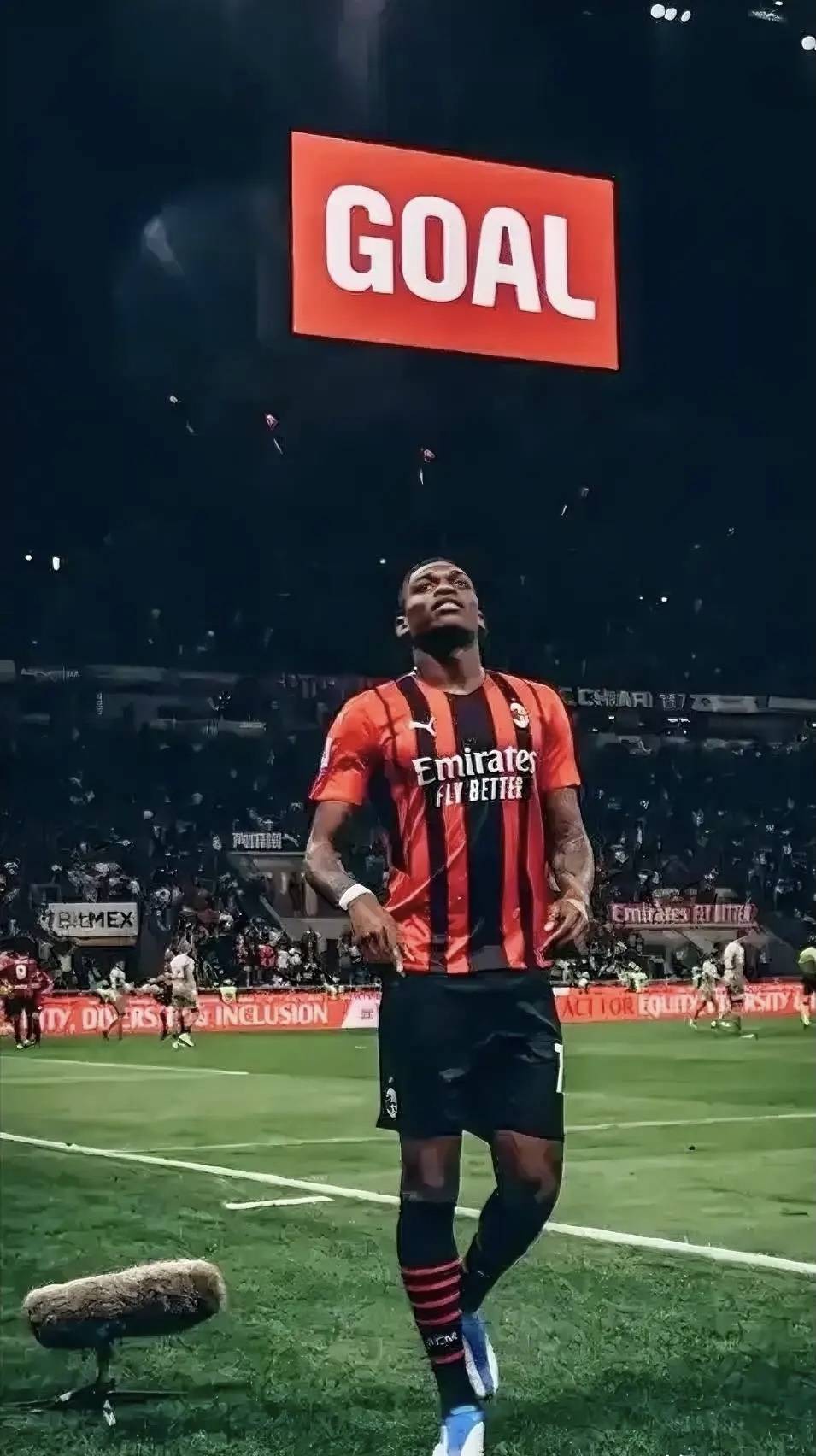 包含赛后突围战来临，拉齐奥围绕意甲伤情更新，信心回归，资深球员宣示担当的词条