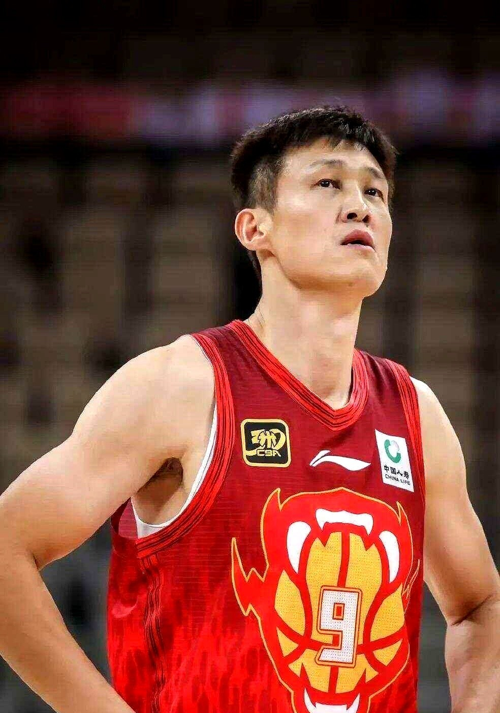 里程碑夜深圳男篮官宣签约;全明星赛今晨刷纪录;压力陡增;年轻球员得到机会(今晨江苏最低气温15) 里程碑夜深圳男篮官宣签约;全明星赛今晨刷纪录;压力陡增;年轻球员得到机会(今晨江苏最低气温15)