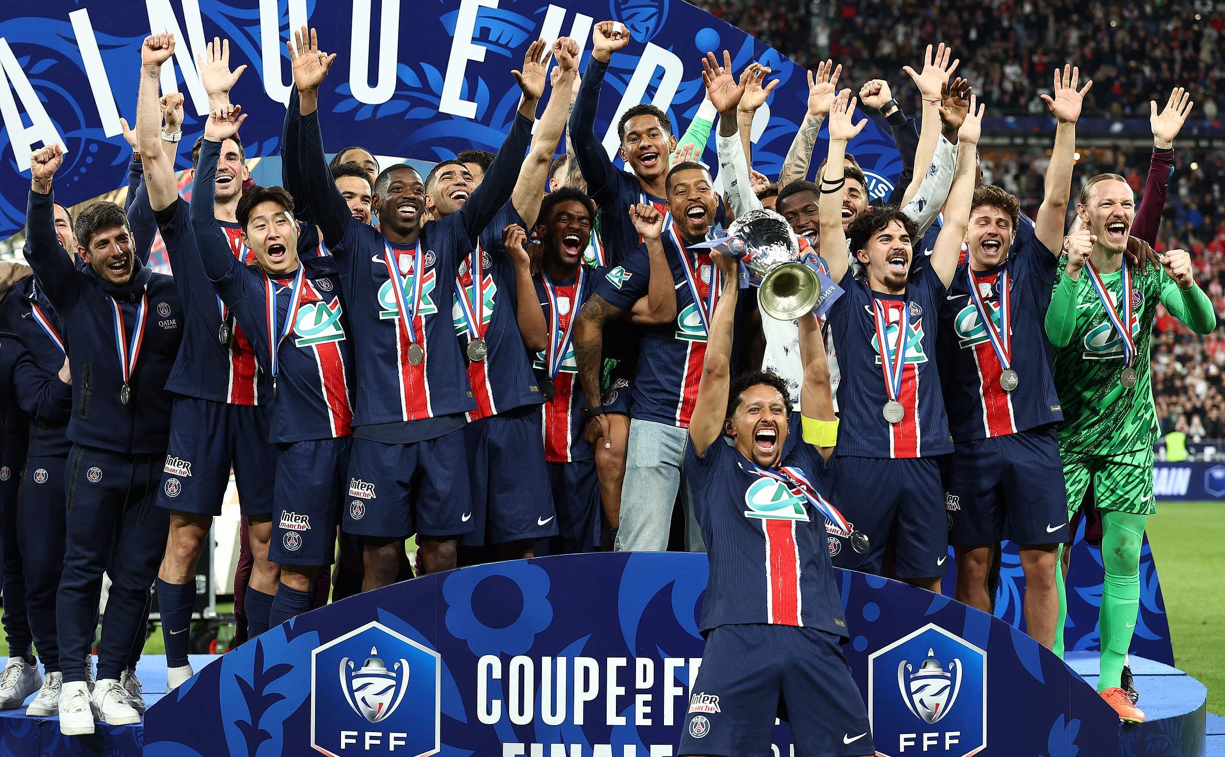 詹姆斯关键节点势不可挡，巴黎圣日耳曼带队取胜！的简单介绍